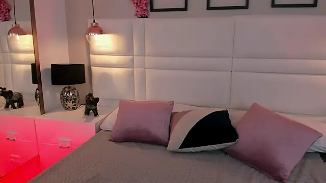 Snapshot of Chloe__fox_ chatting on 22, 7, 2026 Chloe fox online show from 22, 7, 2026
