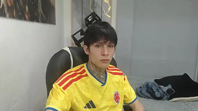 Cry thereal online show from 11, 7, 2026
