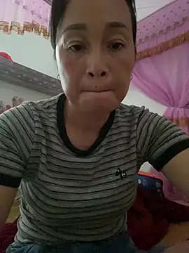 Snapshot of Loly_hana chatting on 6, 7, 2026 Loly hana online show from 6, 7, 2026