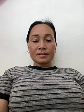 Snapshot of Loly_hana chatting on 25, 7, 2026 Loly hana online show from 25, 7, 2026