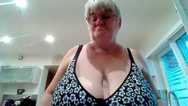 coquinesensuel online show from 4, 8, 2026