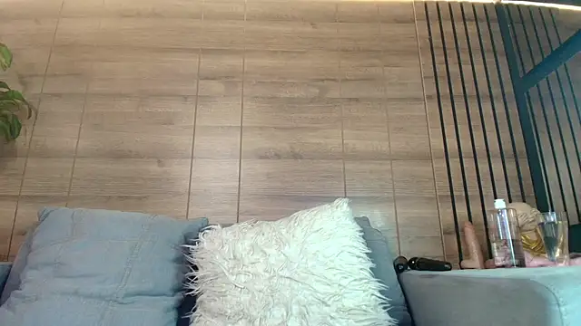 alys molly 11 online show from 31, 7, 2026