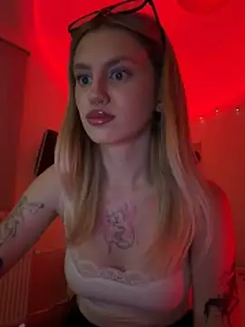 blondiedoll online show from 22, 6, 2026