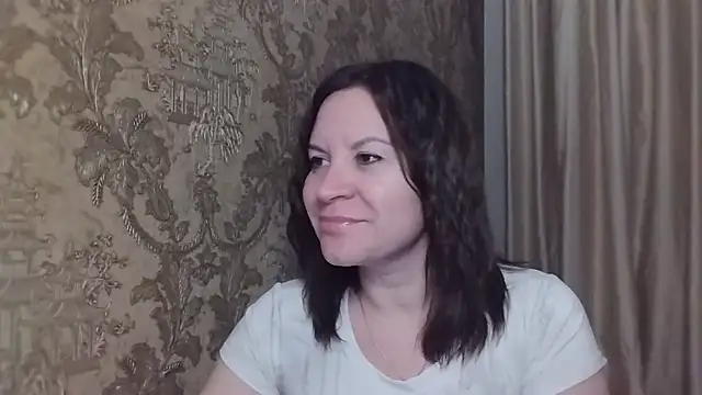 Snapshot of Lauralison chatting on 17, 7, 2026 Lauralison online show from 17, 7, 2026