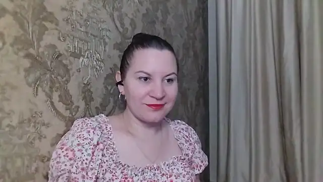 Snapshot of Lauralison chatting on 21, 7, 2026 Lauralison online show from 21, 7, 2026