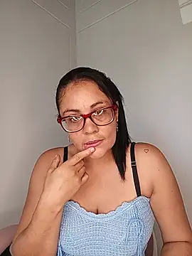 DiablaProhibida online show from 20, 6, 2026