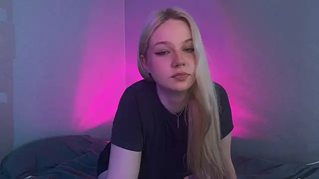Snapshot of MichelleMargiela chatting on 25, 6, 2026 MichelleMargiela online show from 25, 6, 2026
