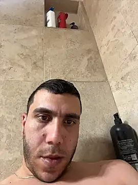 Snapshot of skinnyarab1995 chatting on 19, 6, 2026 skinnyarab1995 online show from 19, 6, 2026
