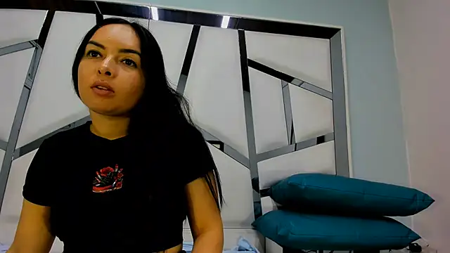 Violett Bliss online show from 8, 7, 2026