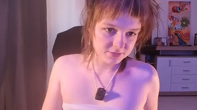 DustiZuchowski online show from 22, 6, 2026