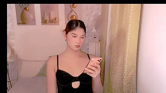 SweetLunaTS online show from 25, 6, 2026