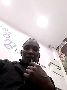 Snapshot of tesswamboh chatting on 4, 7, 2026 tesswamboh online show from 4, 7, 2026