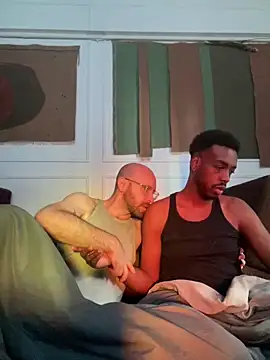 pela and black online show from 22, 6, 2026