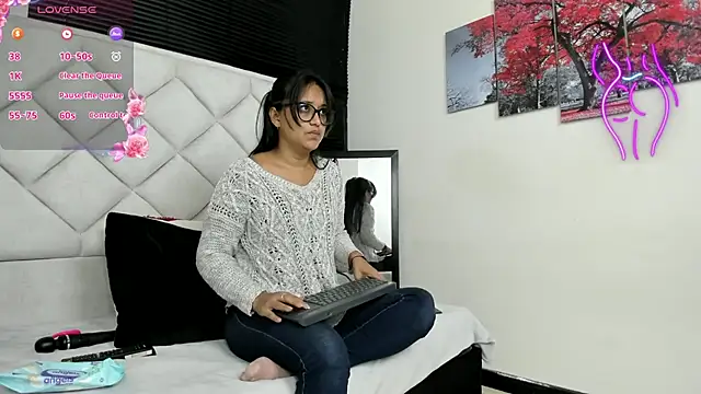 Snapshot of azul_moonn chatting on 11, 7, 2026 azul moonn online show from 11, 7, 2026