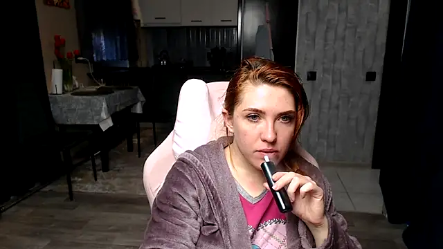 Reginasmilee online show from 29, 4, 2026