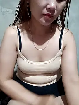 Snapshot of Emma-18h chatting on 26, 6, 2026 Emma-18h online show from 26, 6, 2026