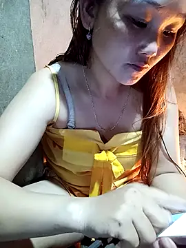 Snapshot of Emma-18h chatting on 2, 8, 2026 Emma-18h online show from 2, 8, 2026