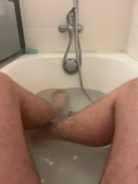 youngchubbybear20 online show from 28, 6, 2026