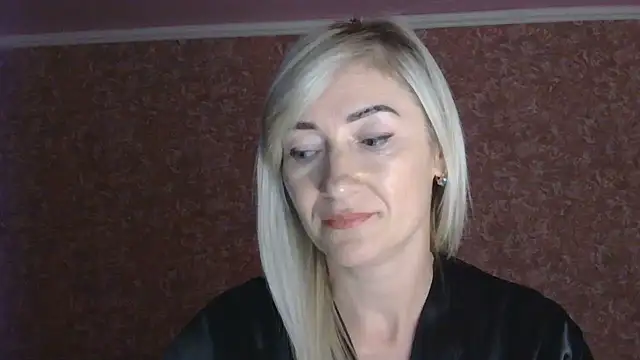 Snapshot of moonlightAnna chatting on 9, 7, 2026 moonlightAnna online show from 9, 7, 2026