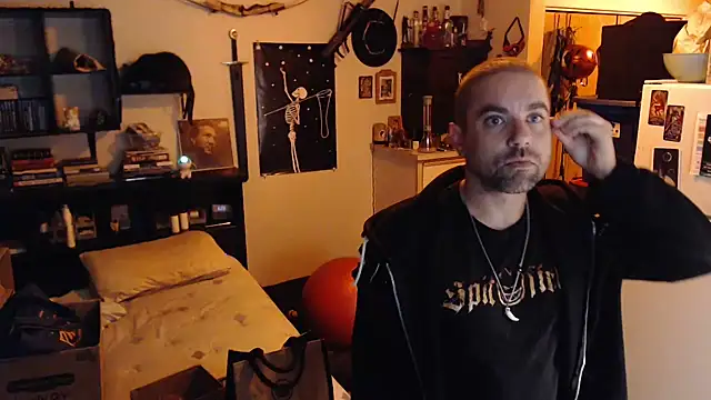 Daddy Werewolf online show from 29, 6, 2026