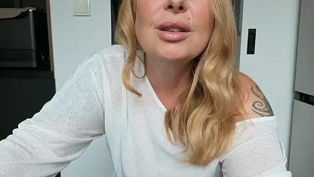 TammyJeann online show from 14, 9, 2025