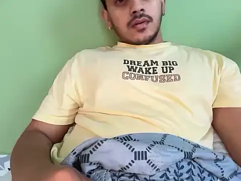 Snapshot of twunkanddaddy02 chatting on 2, 7, 2026 twunkanddaddy02 online show from 2, 7, 2026