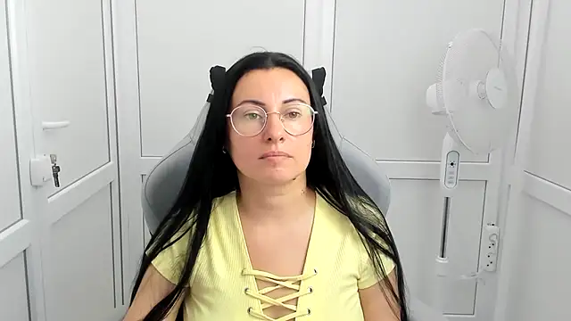 Snapshot of ChloeVibee chatting on 2, 7, 2026 ChloeVibee online show from 2, 7, 2026
