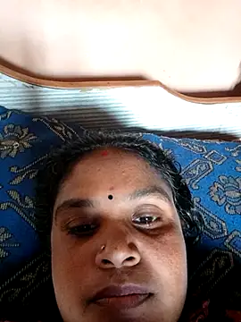 Snapshot of Divya_ranii chatting on 4, 7, 2026 Divya ranii online show from 4, 7, 2026