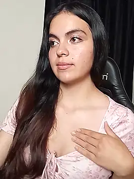 Snapshot of Tiffany_markle_ chatting on 5, 7, 2026 Tiffany markle online show from 5, 7, 2026