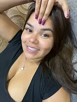 Snapshot of AliceStarshine chatting on 19, 1, 2025 AliceStarshine online show from 19, 1, 2025