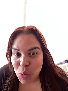 Snapshot of AliceStarshine chatting on 2, 3, 2025 AliceStarshine online show from 2, 3, 2025
