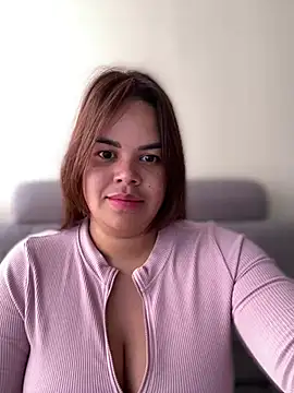 Snapshot of AliceStarshine chatting on 5, 3, 2025 AliceStarshine online show from 5, 3, 2025