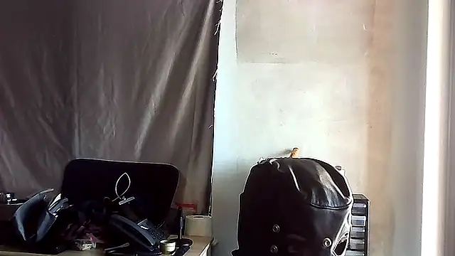 mikey-s-cort online show from 4, 7, 2026