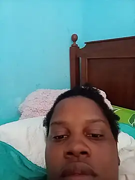 Snapshot of momspre chatting on 6, 7, 2026 momspre online show from 6, 7, 2026