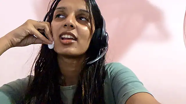 Snapshot of siinderellaa chatting on 6, 7, 2026 siinderellaa online show from 6, 7, 2026