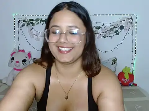 Vanessa333 online show from 24, 7, 2026