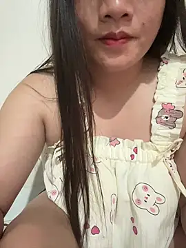 Snapshot of Zully- chatting on 7, 7, 2026 Zully- online show from 7, 7, 2026