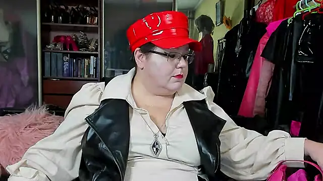 Snapshot of KaryQueen chatting on 27, 2, 2025 KaryQueen online show from 27, 2, 2025