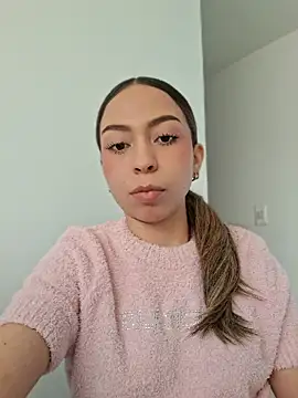 Snapshot of LuluBerry7 chatting on 16, 7, 2026 LuluBerry7 online show from 16, 7, 2026