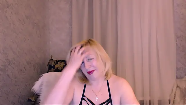Snapshot of Samantha_Si chatting on 25, 4, 2026 Samantha Si online show from 25, 4, 2026