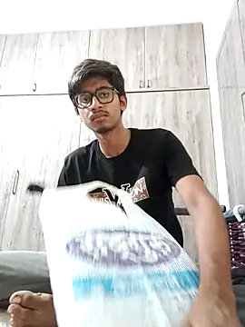 Snapshot of Badboy_Gaurav_04073 chatting on 14, 7, 2026 Badboy Gaurav 04073 online show from 14, 7, 2026