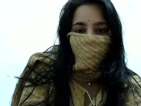 Nisha As online show from 5, 8, 2026
