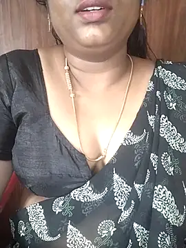 Snapshot of Tamil_hot_Shalini chatting on 19, 7, 2026 Tamil hot Shalini online show from 19, 7, 2026