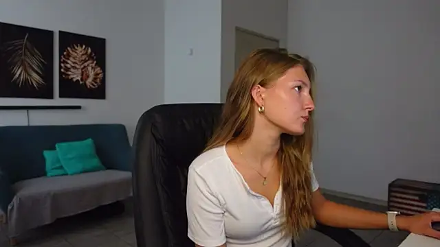 Lana Jewel online show from 3, 8, 2026