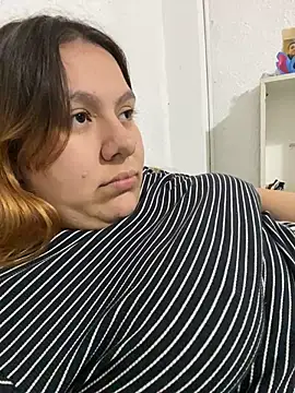 Snapshot of ninaa81 chatting on 23, 7, 2026 ninaa81 online show from 23, 7, 2026