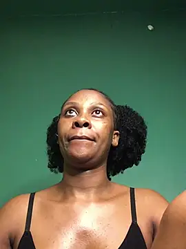 ebonychocolateboobs online show from 22, 7, 2026