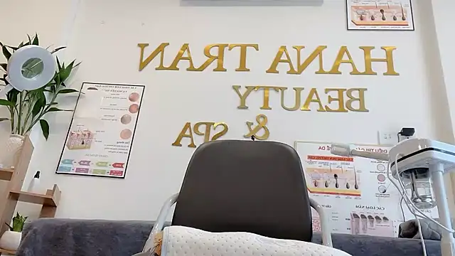 Snapshot of Katy_Bae chatting on 4, 11, 2025 Katy Bae online show from 4, 11, 2025