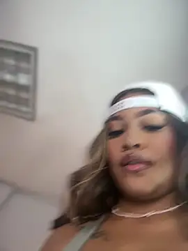 riri brunnete online show from 2, 3, 2026