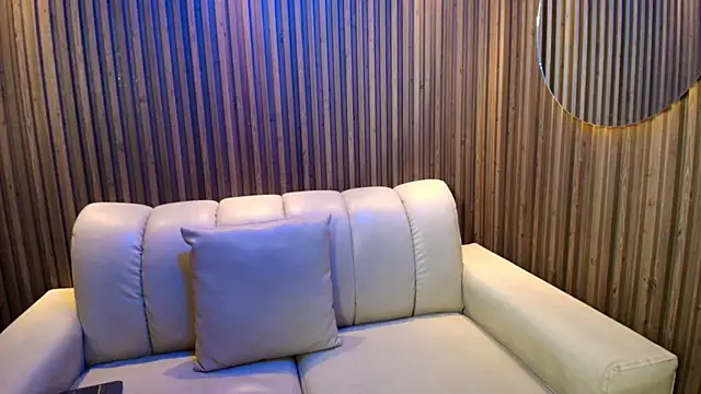 Snapshot of sophie_bloom9 chatting on 3, 8, 2026 sophie bloom9 online show from 3, 8, 2026