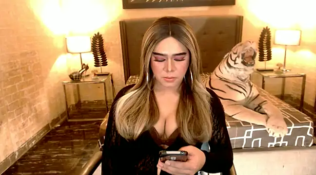 BigCumHuntersxx online show from 23, 1, 2025